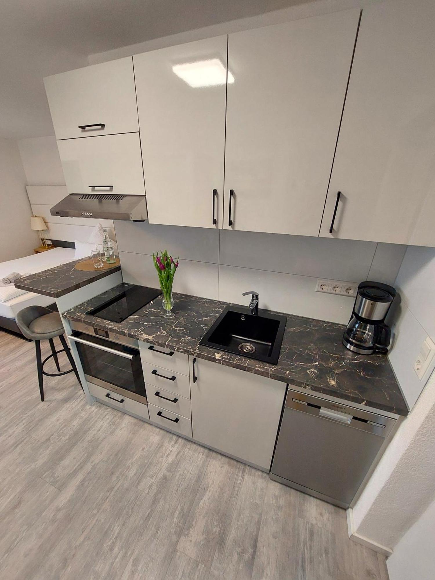 Uhldingen-Mühlhofen Bodensee Sunshine Zimmer & Apts. מראה חיצוני תמונה