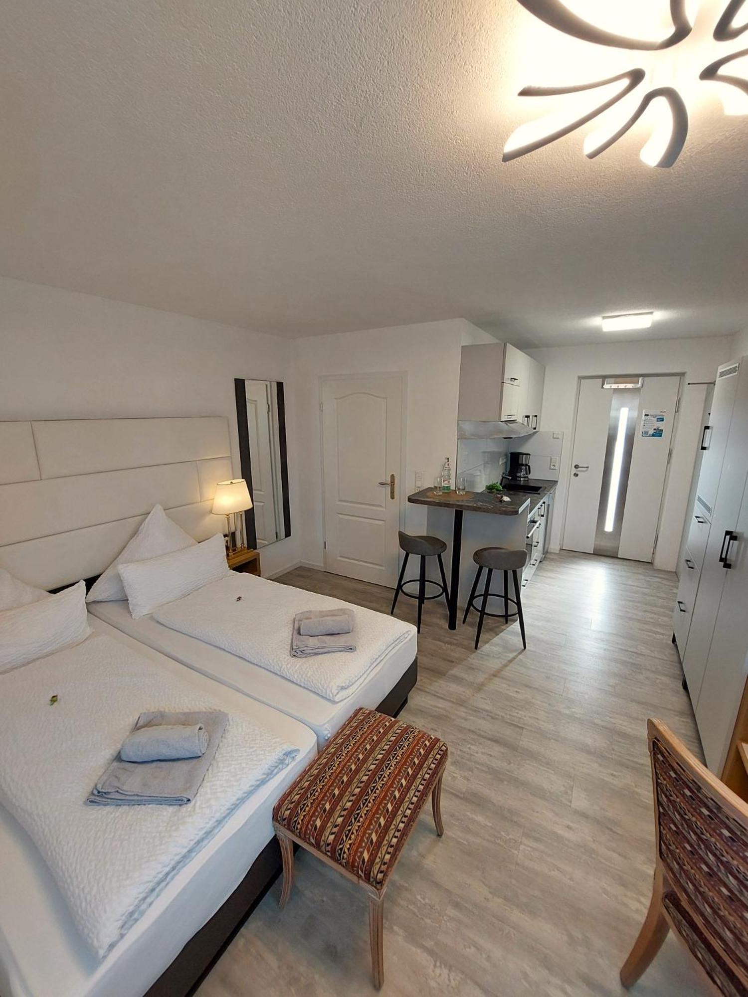 Uhldingen-Mühlhofen Bodensee Sunshine Zimmer & Apts. מראה חיצוני תמונה