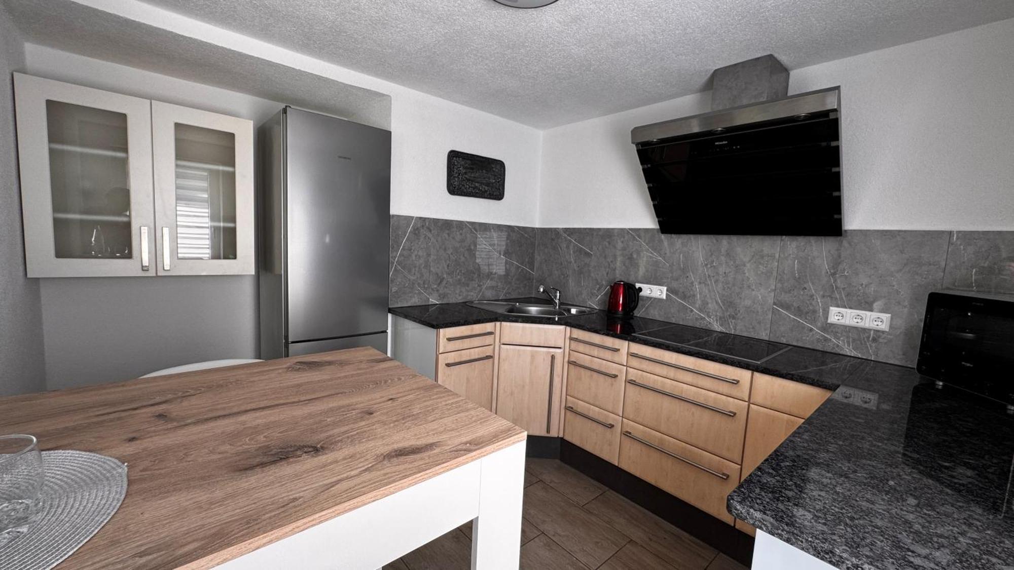 Uhldingen-Mühlhofen Bodensee Sunshine Zimmer & Apts. מראה חיצוני תמונה