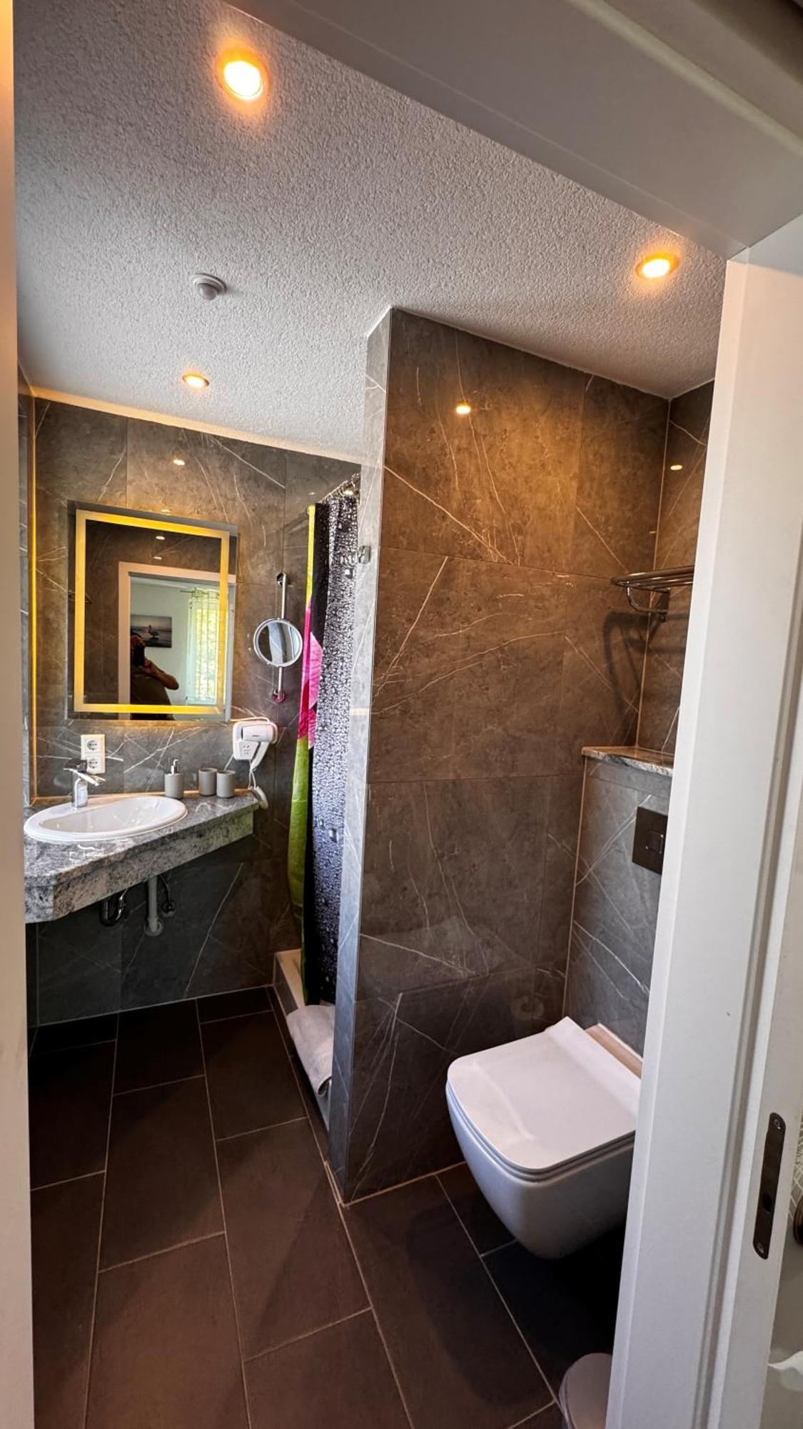 Uhldingen-Mühlhofen Bodensee Sunshine Zimmer & Apts. מראה חיצוני תמונה